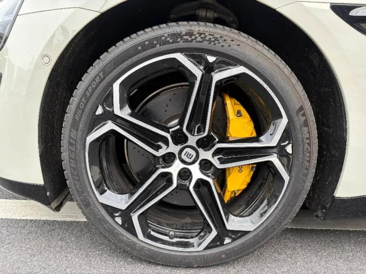2024 Xiaomi SU7 BEV 94.3KWH 830km image 9