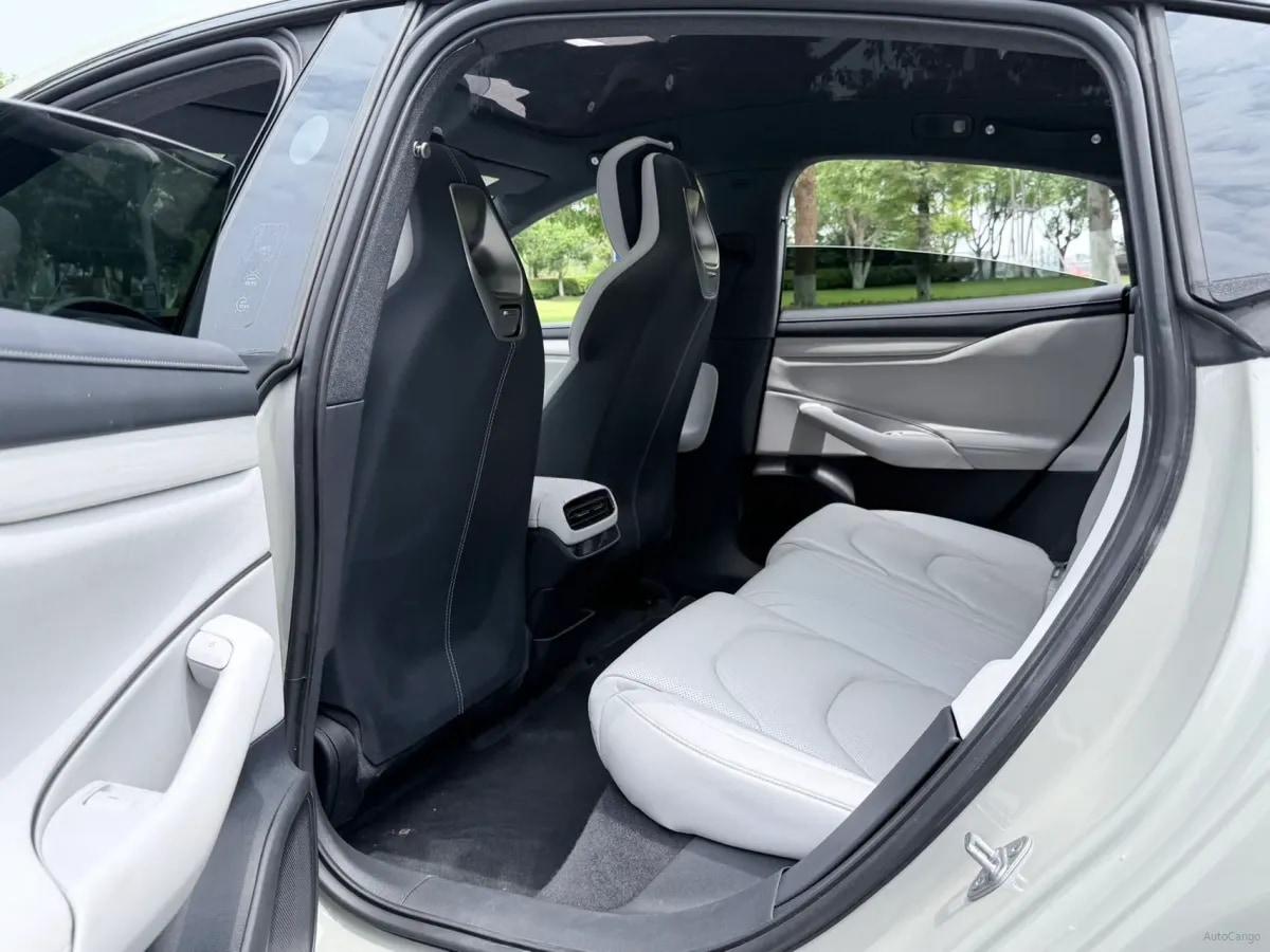 2024 Xiaomi SU7 BEV 94.3KWH image 9
