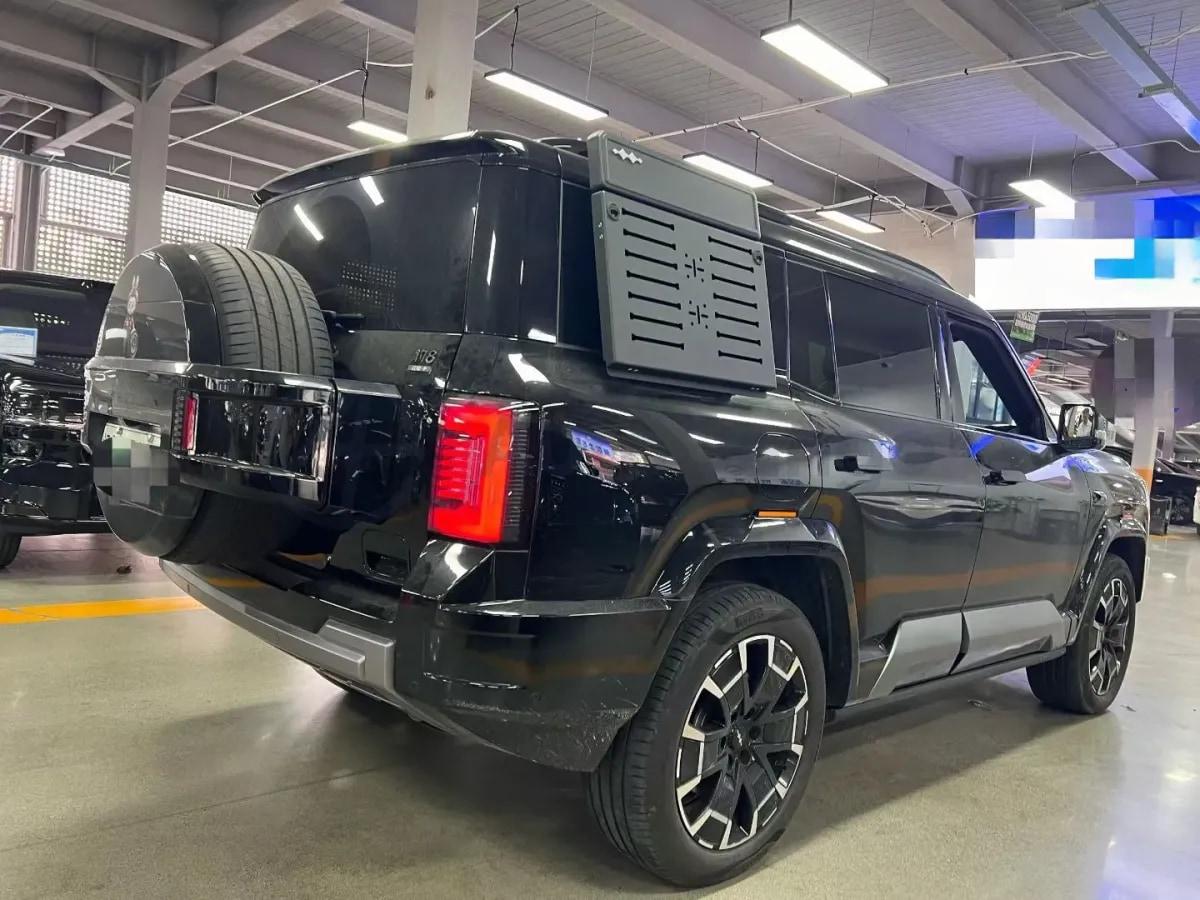 2025 FangChengBao Bao 8 2.0T 245HP L4 E-CVT PHEV 36.8KWH image 9