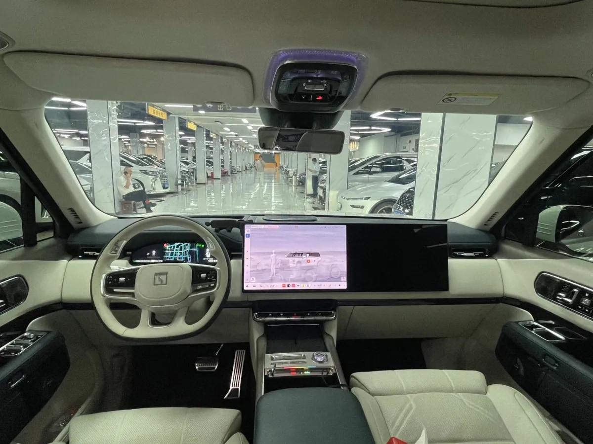 2025 Zeekr 9X 2.0T 279HP L4 1DHT PHEV image 9