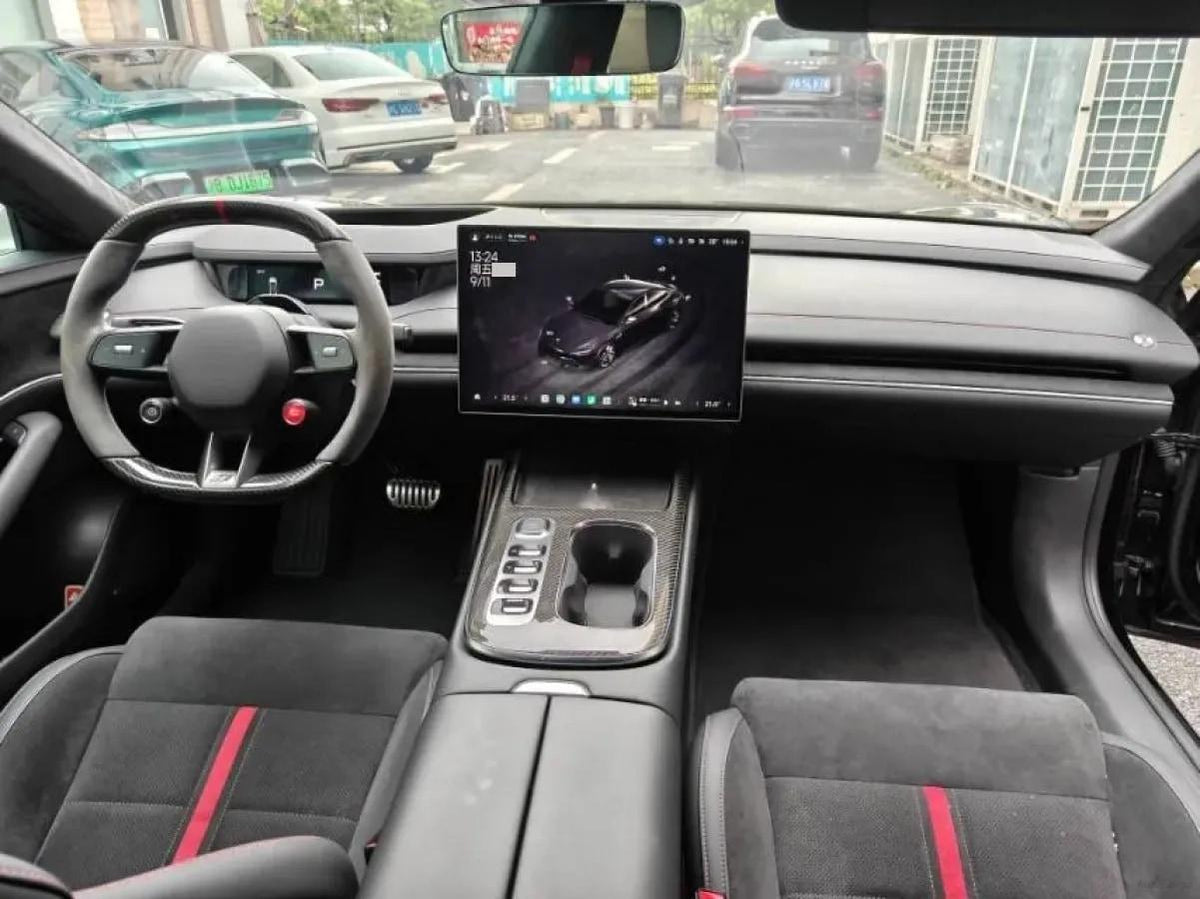 2025 Xiaomi SU7 Ultra BEV 93.7KWH 630km image 9