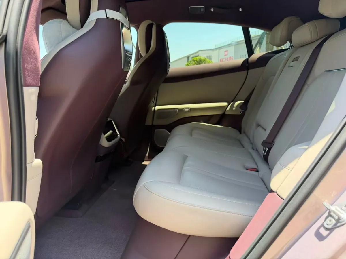 2025 Xiaomi YU7 BEV 101.7KWH image 9