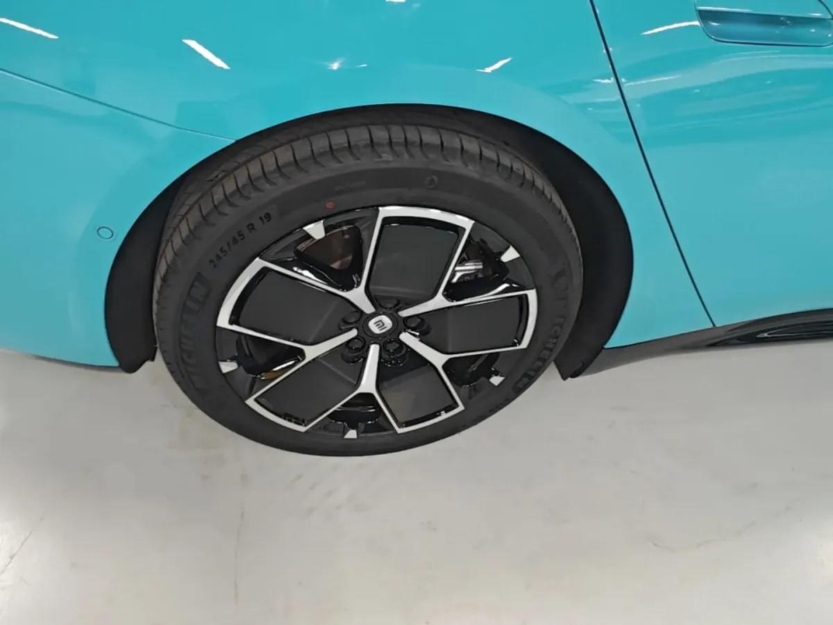 2024 Xiaomi SU7 BEV 73.6KWH 700km image 9