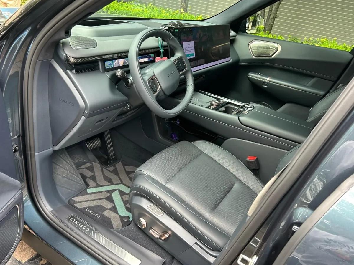 2025 LYNK&CO 900 2.0T 254HP L4 3DHT PHEV 52.38KWH 280km image 9