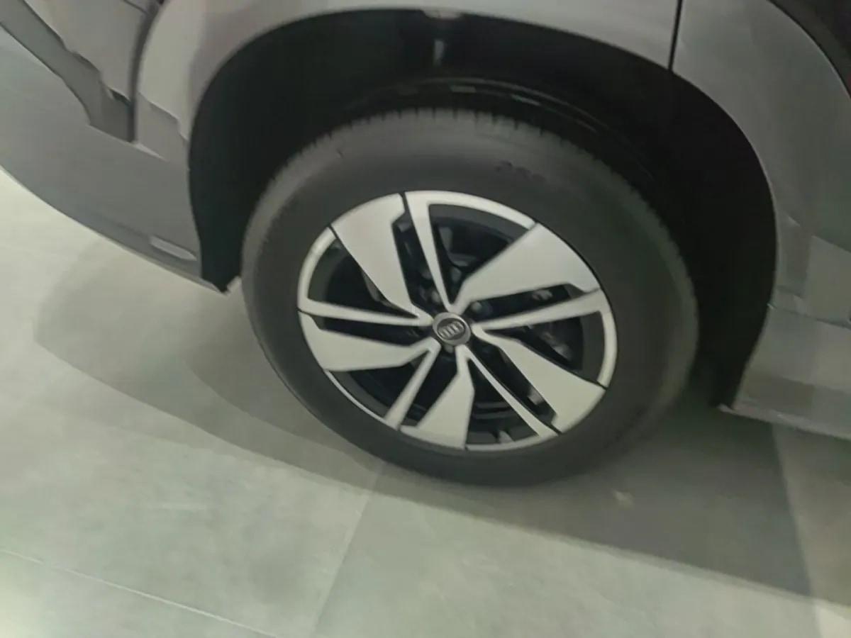 2024 Zeekr 009 BEV 140KWH image 9