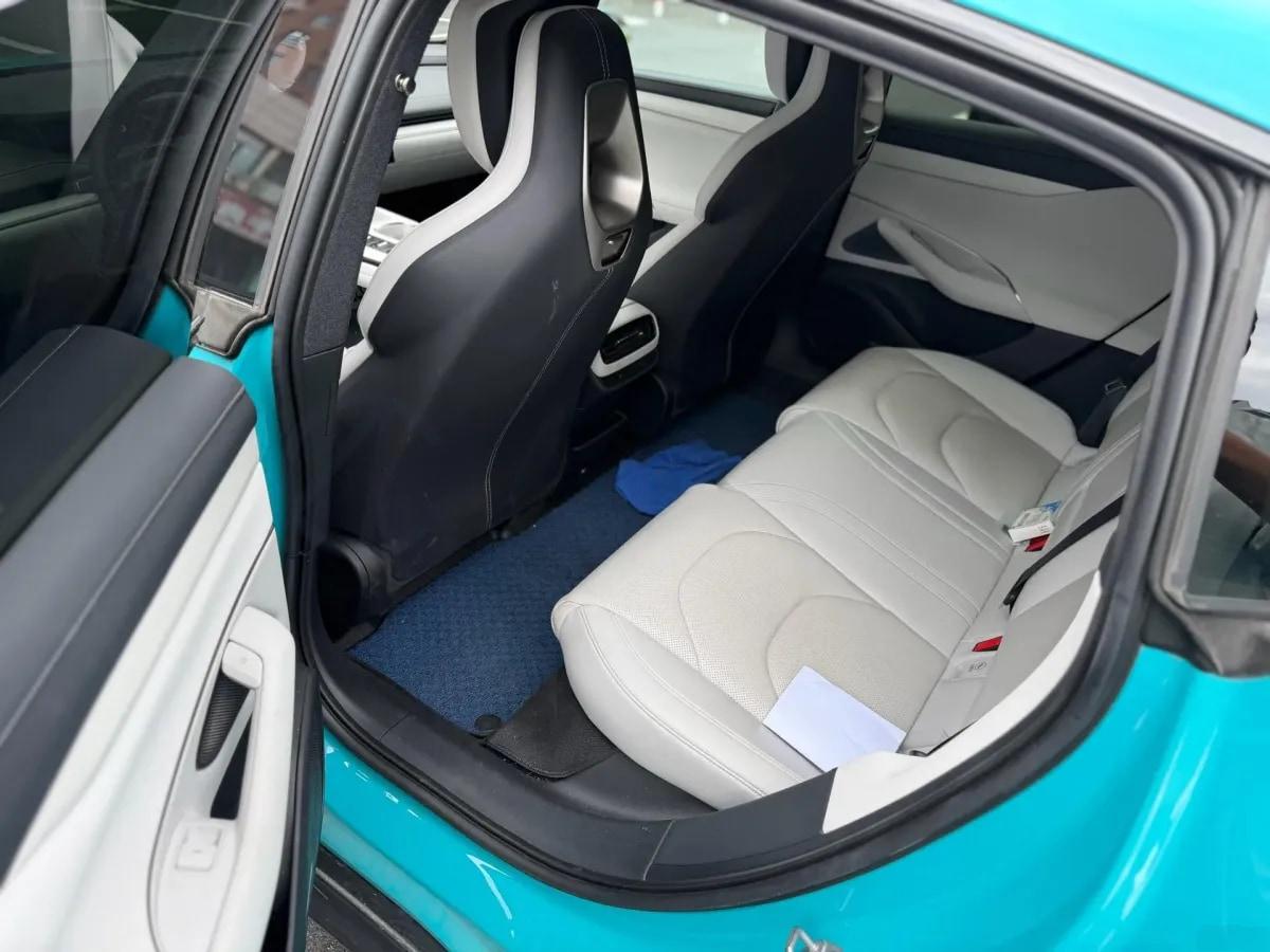 2024 Xiaomi SU7 BEV 73.6KWH image 9