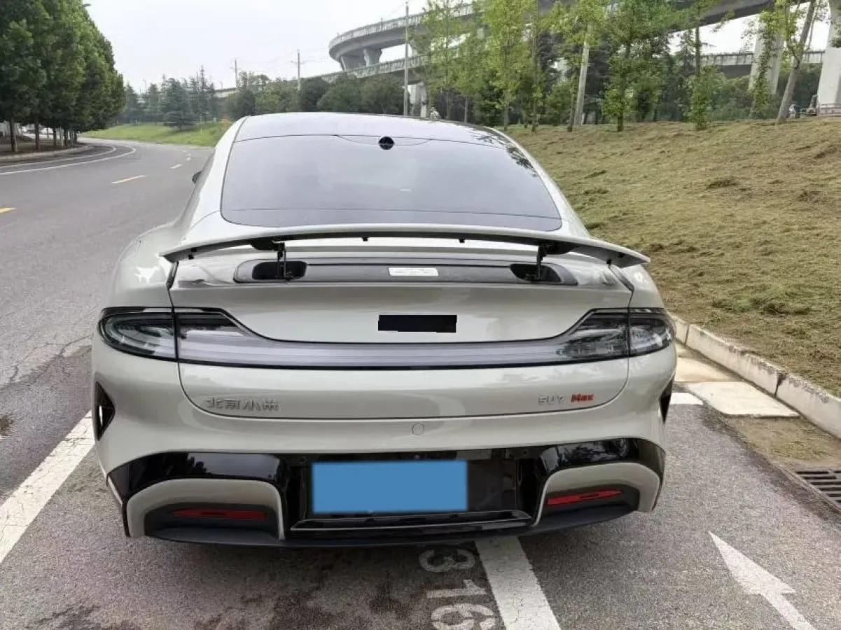 2024 Xiaomi SU7 BEV 101KWH image 9