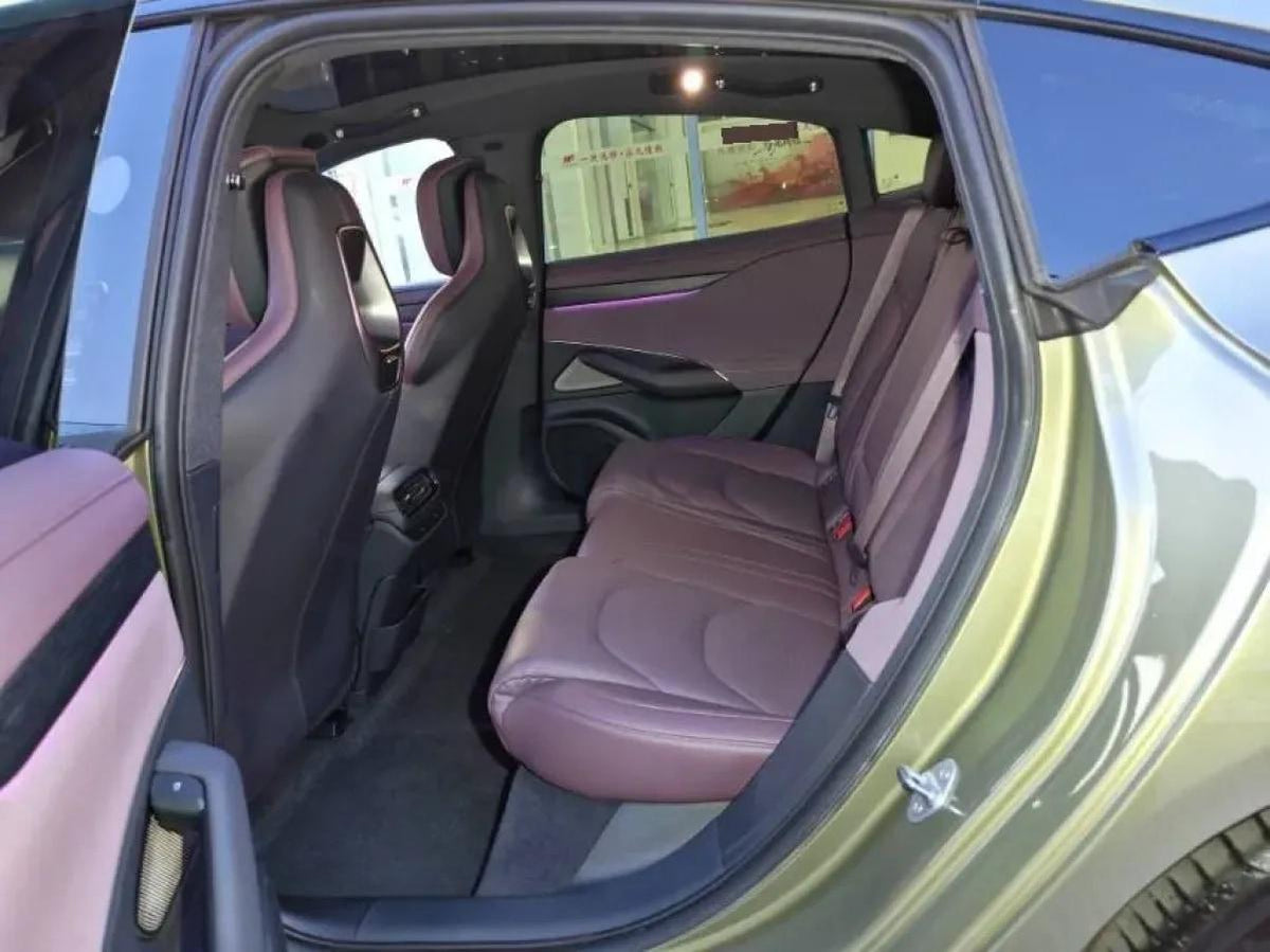 2024 Xiaomi SU7 BEV 73.6KWH 700km image 9