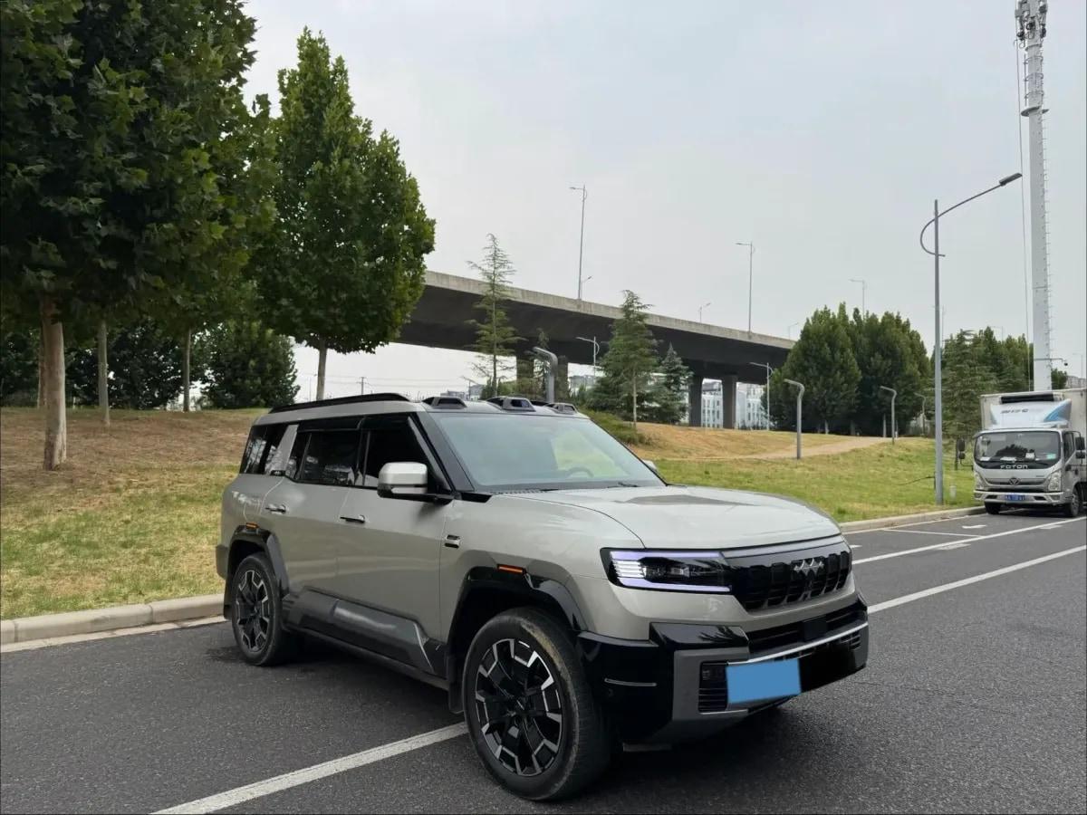 2025 Fang Cheng Bao Bao 8 2.0T 245HP L4 E-CVT PHEV 36.8KWH image 9