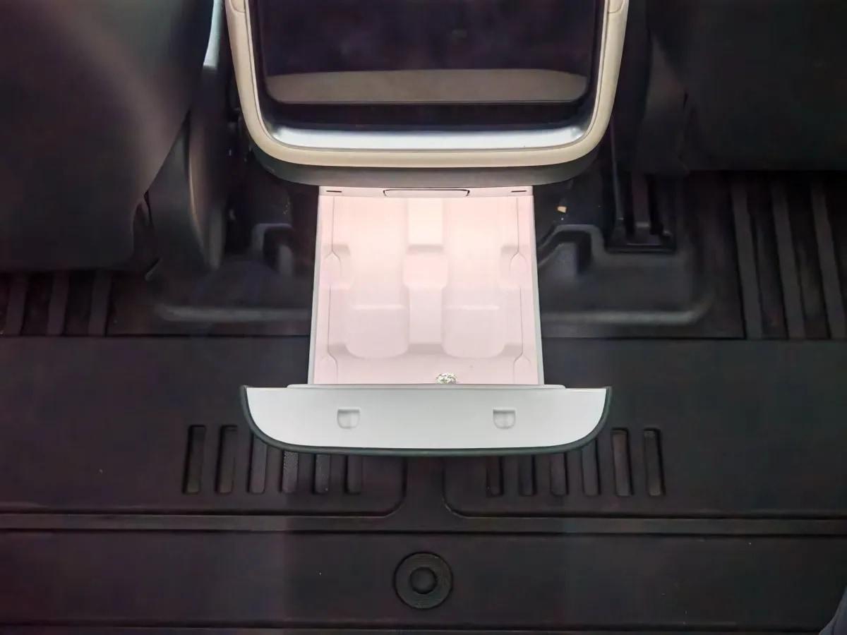 2025 Xiaomi YU7 BEV image 9