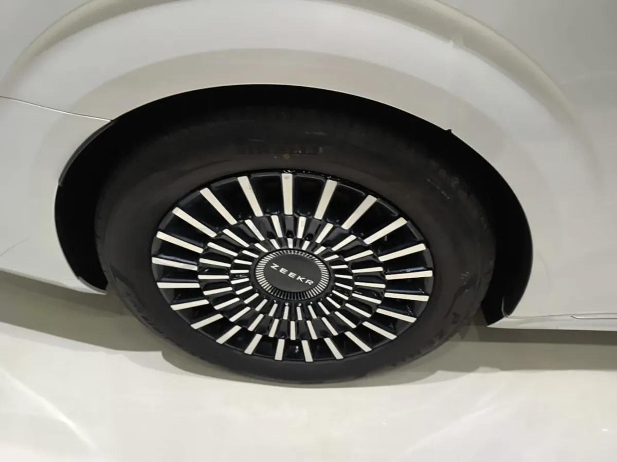 2024 Zeekr 009 BEV 108KWH 702km image 9