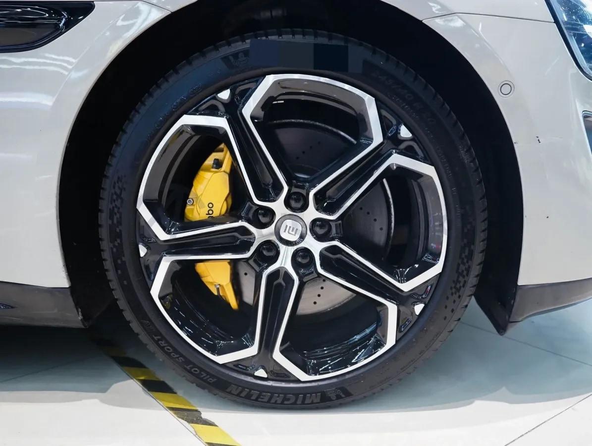 2024 Xiaomi SU7 BEV 94.3KWH 830km image 9