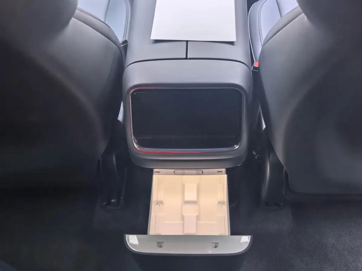 2025 Xiaomi YU7 BEV 101.7KWH image 9