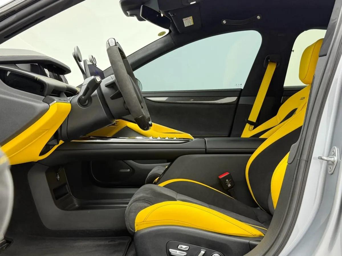 2025 Xiaomi SU7 Ultra BEV 93.7KWH 630km image 9