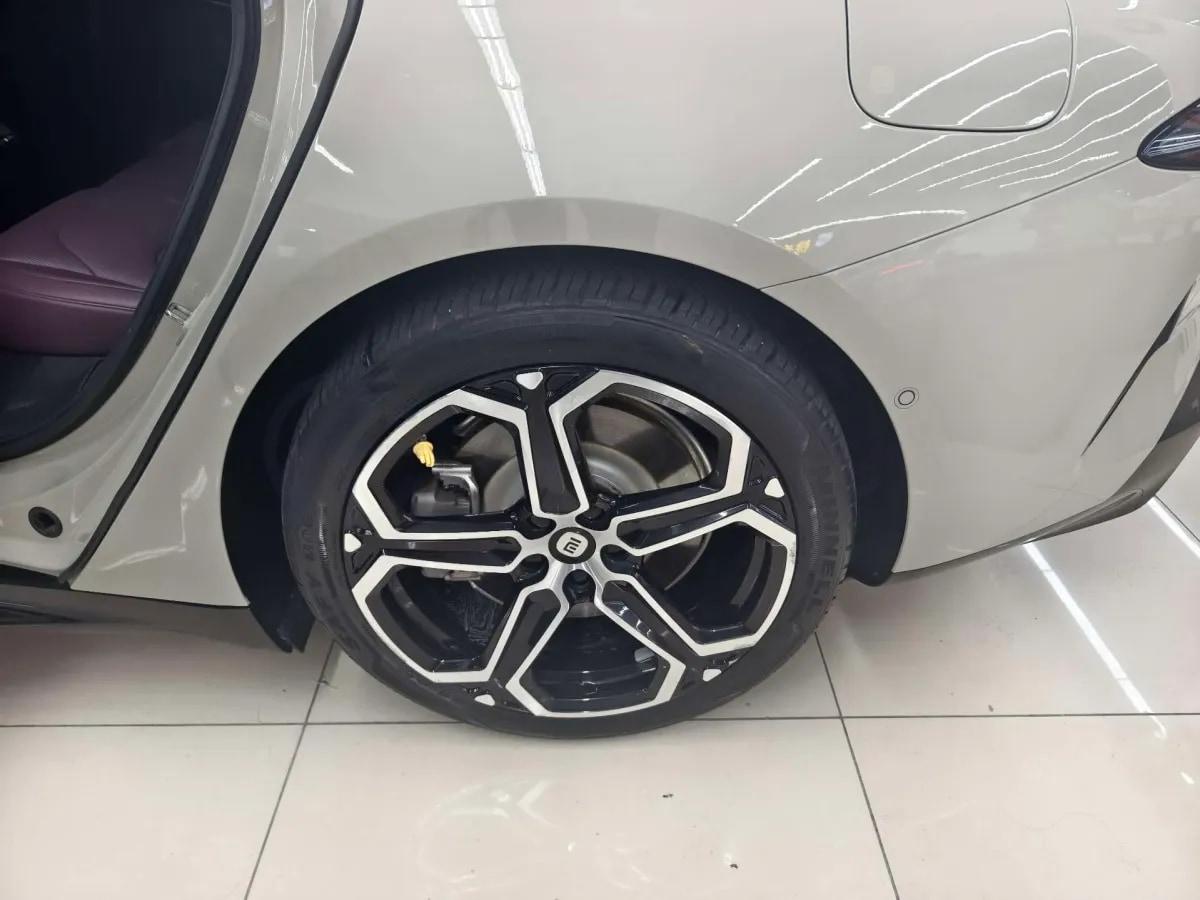 2024 Xiaomi SU7 BEV 94.3KWH 830km image 9