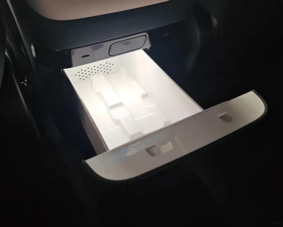 2025 Xiaomi YU7 BEV 101.7KWH image 9