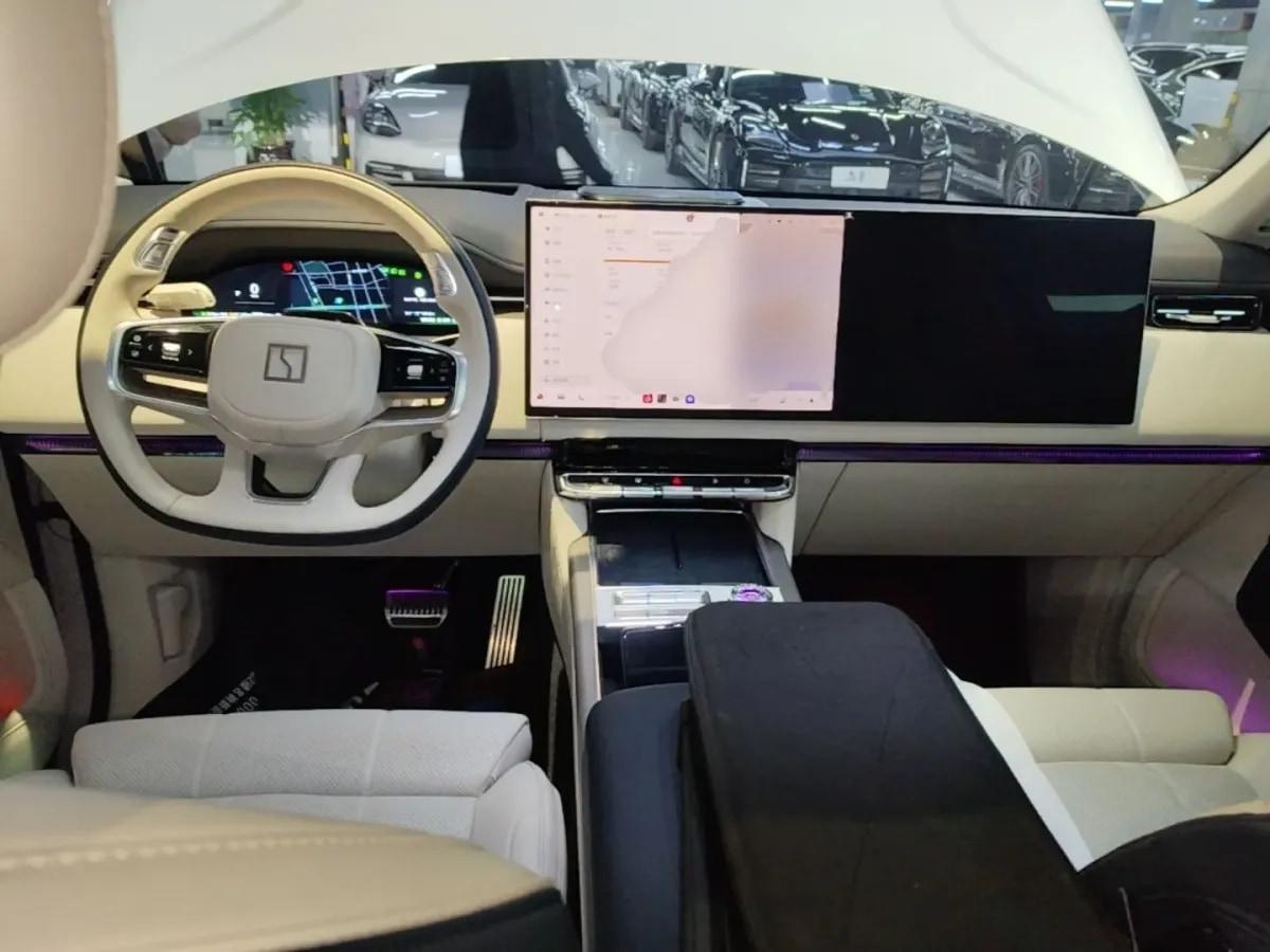 2025 Zeekr 9X 2.0T 279HP L4 1DHT PHEV 70KWH 355km image 9