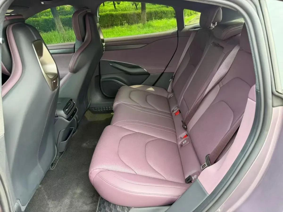 2024 Xiaomi SU7 BEV 73.6KWH image 9