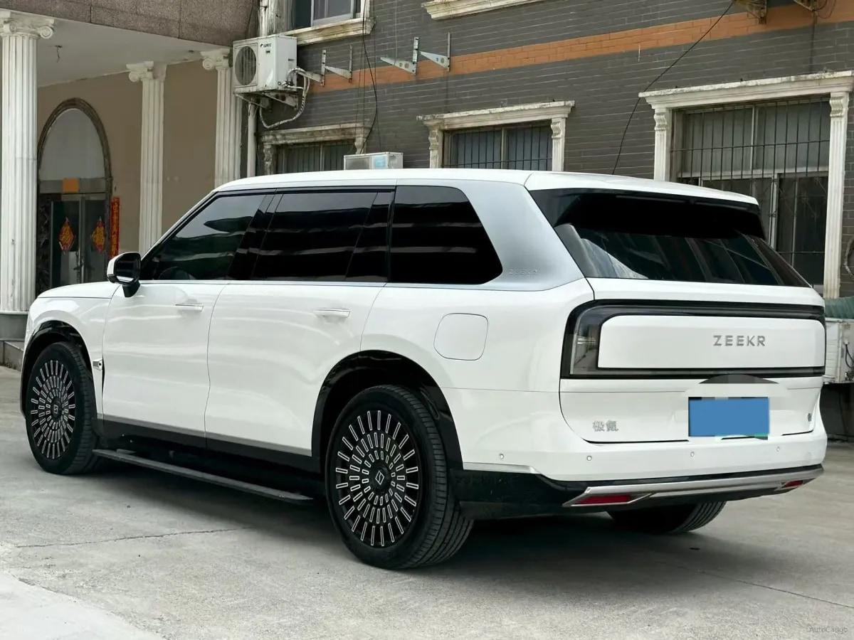 2025 Zeekr 9X 2.0T 279HP L4 1DHT PHEV image 9