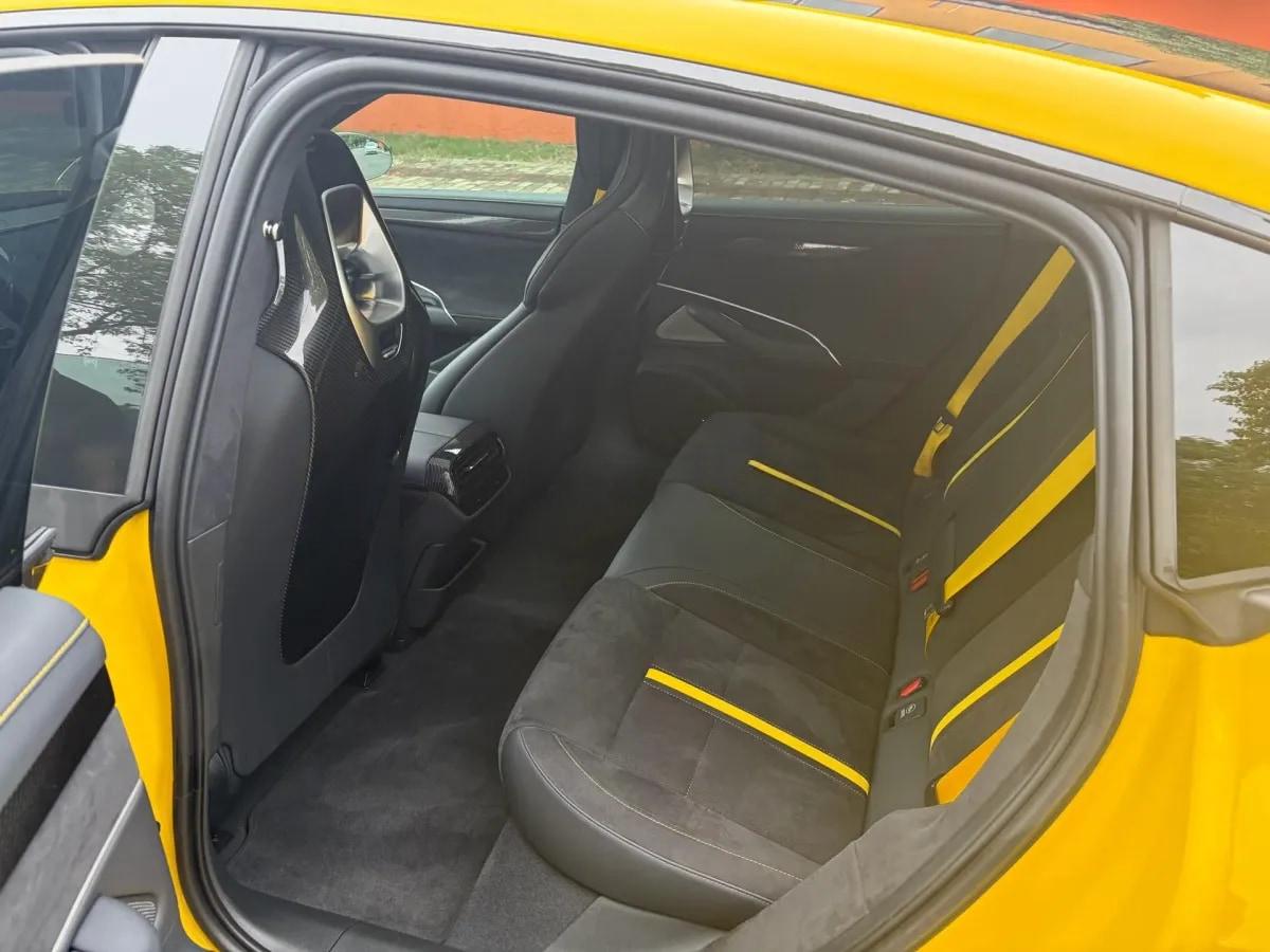 2025 Xiaomi SU7 Ultra BEV 93.7KWH 630km image 9