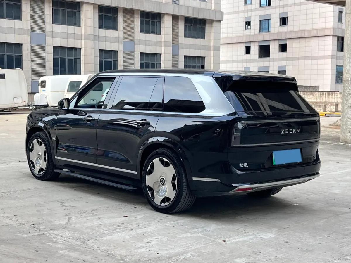 2025 Zeekr 9X 2.0T 279HP L4 1DHT PHEV image 9