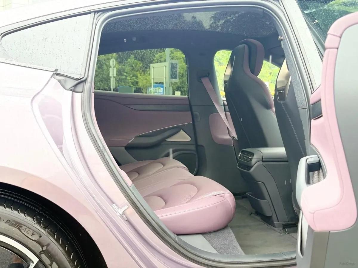 2024 Xiaomi SU7 BEV 73.6KWH image 9