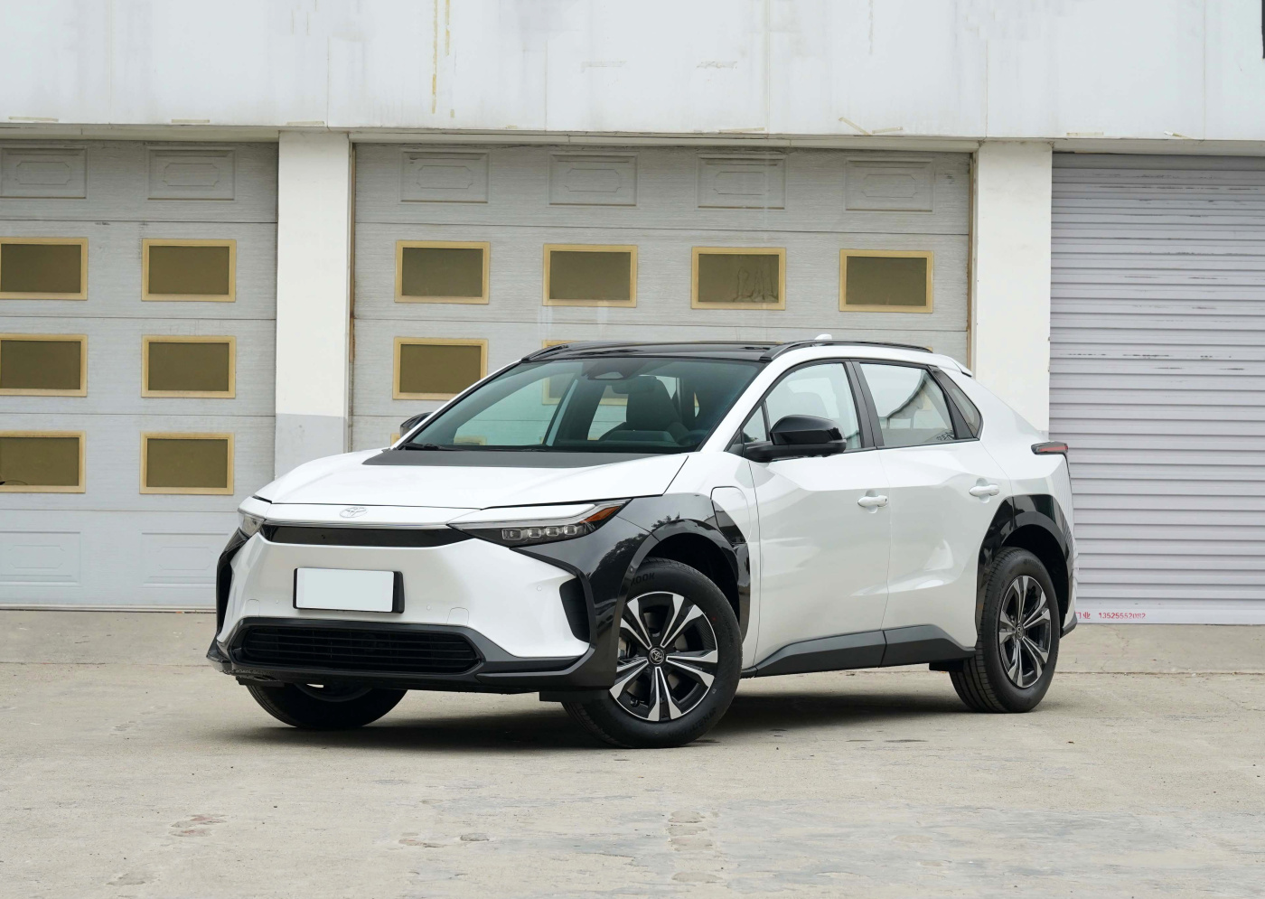 Toyota bZ4X (2022)